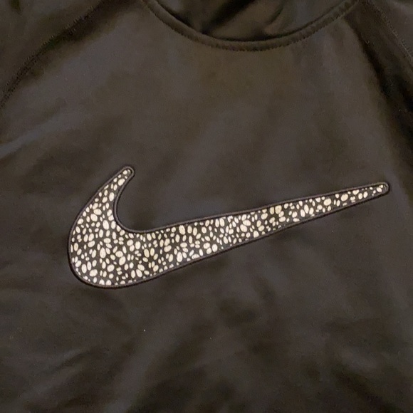 Nike Therma-Fit Hoodie - Picture 2 of 3